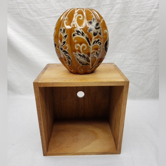 Small Vintage Brown Floral Vase and Shadow Box - Picture 4 of 12